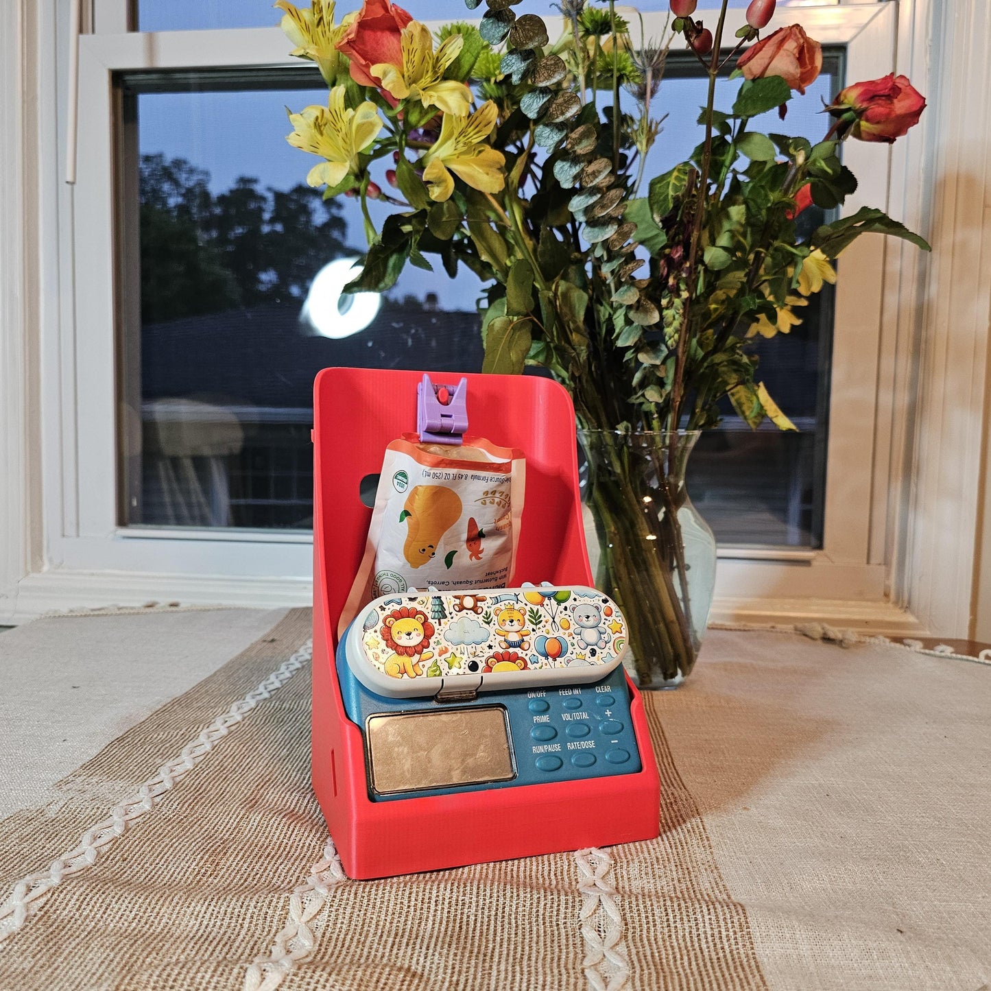 G-Tube Station™ Pouch Clip Kate Farms | Feeding Bag Hanging and Securing Clamp | 2-Pack