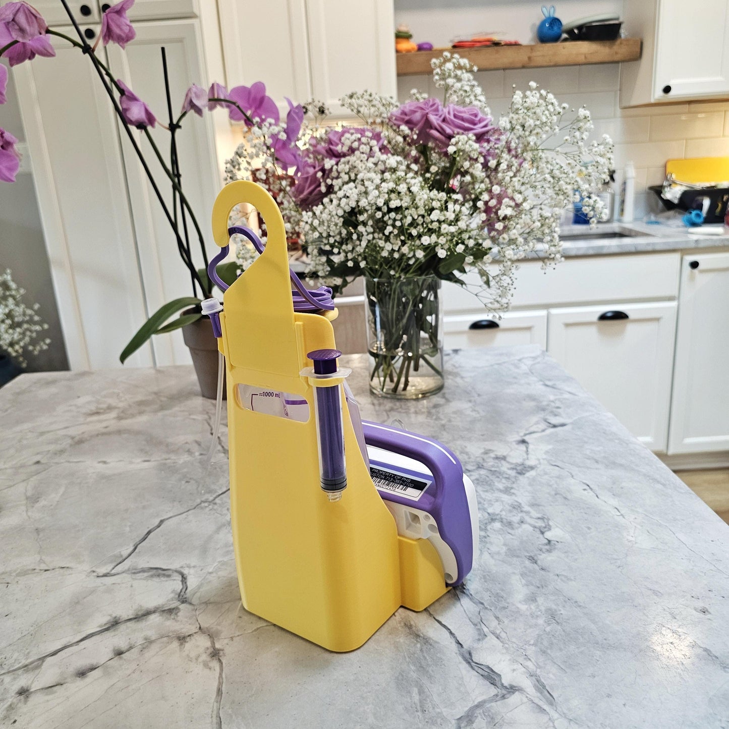 G-Tube Station™ | Feeding Pump Holder Stand with Syringe Clip | 500ml & 1000ml Bags | Compatible with Kangaroo OMNI